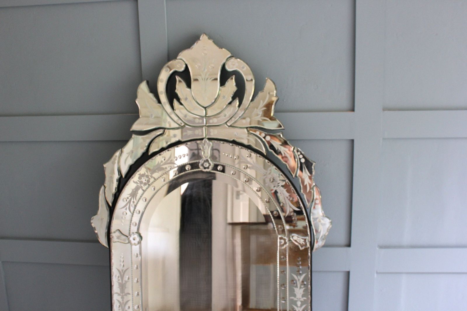 photo for sale Mid Century Modern Venetian Etched And Bevelled Wall Mirror, 1950s