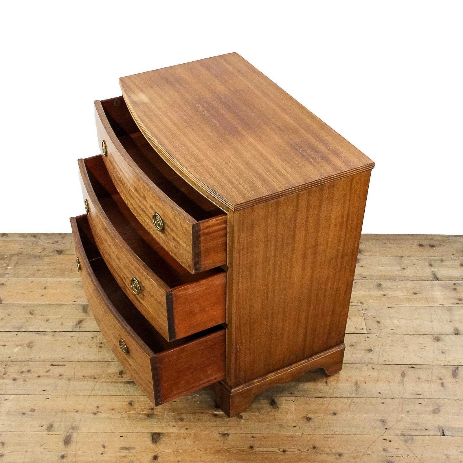 Georgian Style Mahogany Bow Front Chest Of Drawers | Antique Storage | Bedroom Drawers | Antique Chest Of Drawer photo vinterior