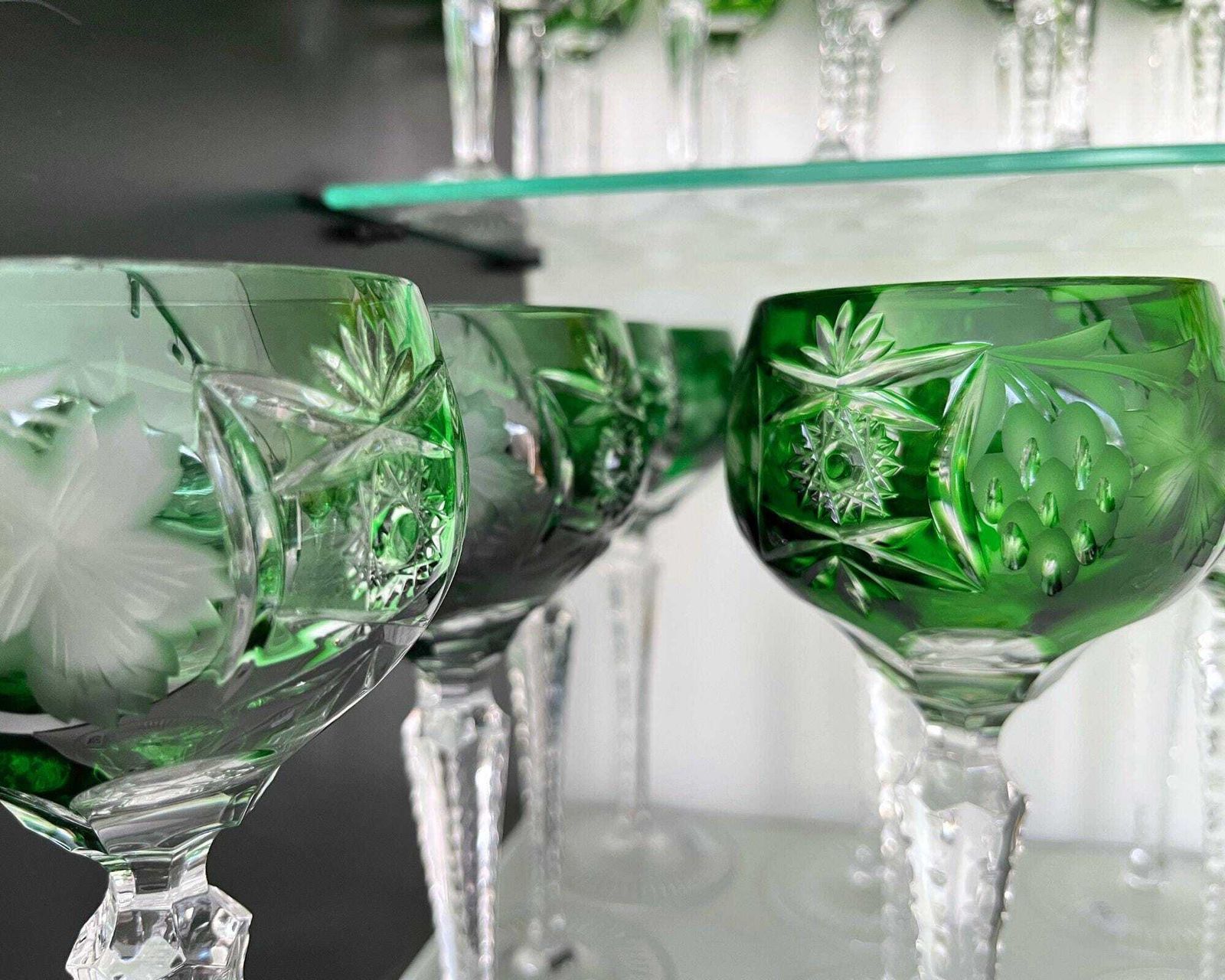 Crystal Wine Glasses Nachtmann | 6pcs | Green | Decorgrapes photo vinterior