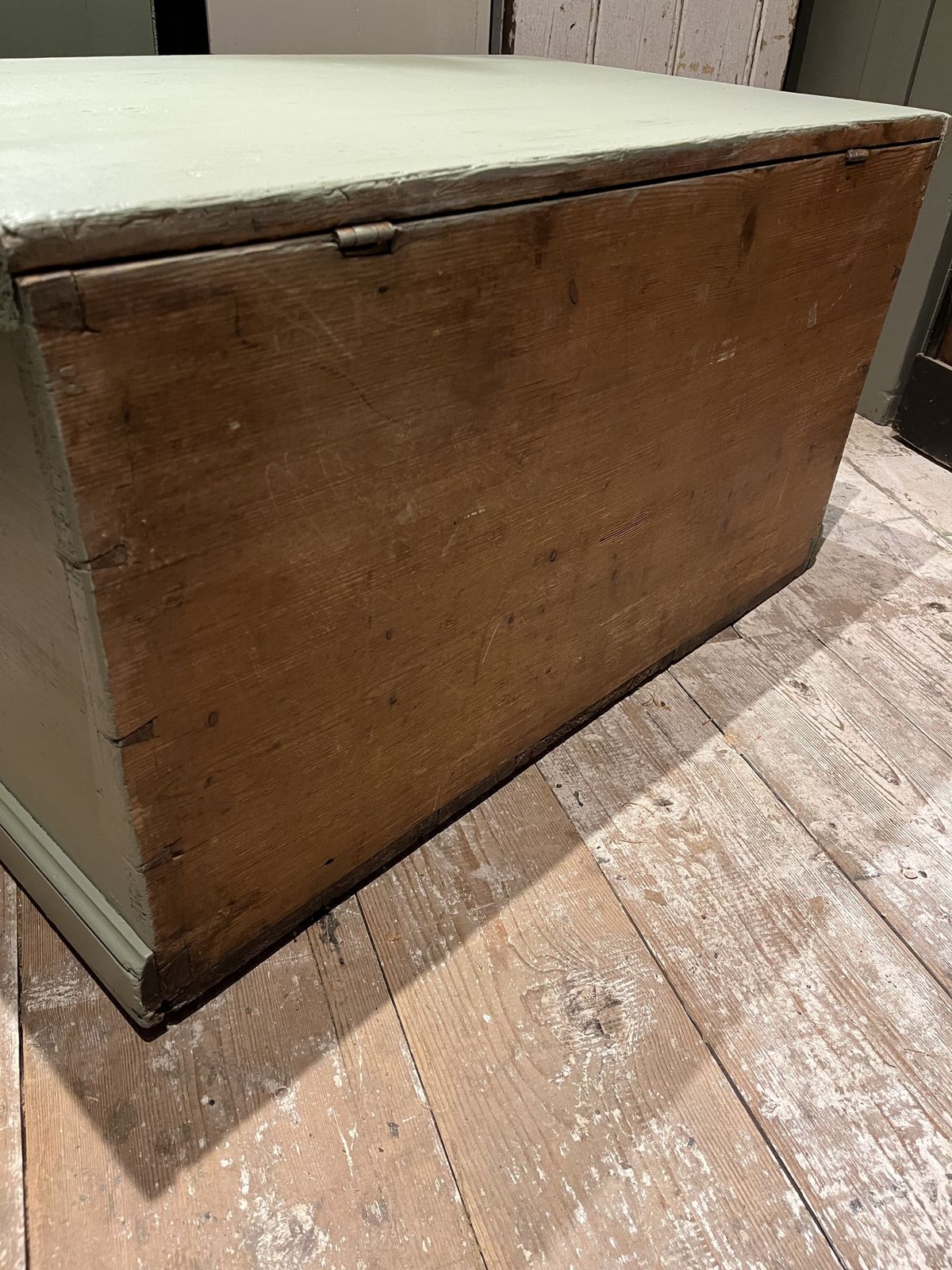 Victorian Pine Blanket Chest Painted In Green Lichen Eggshell Paint photo vinterior