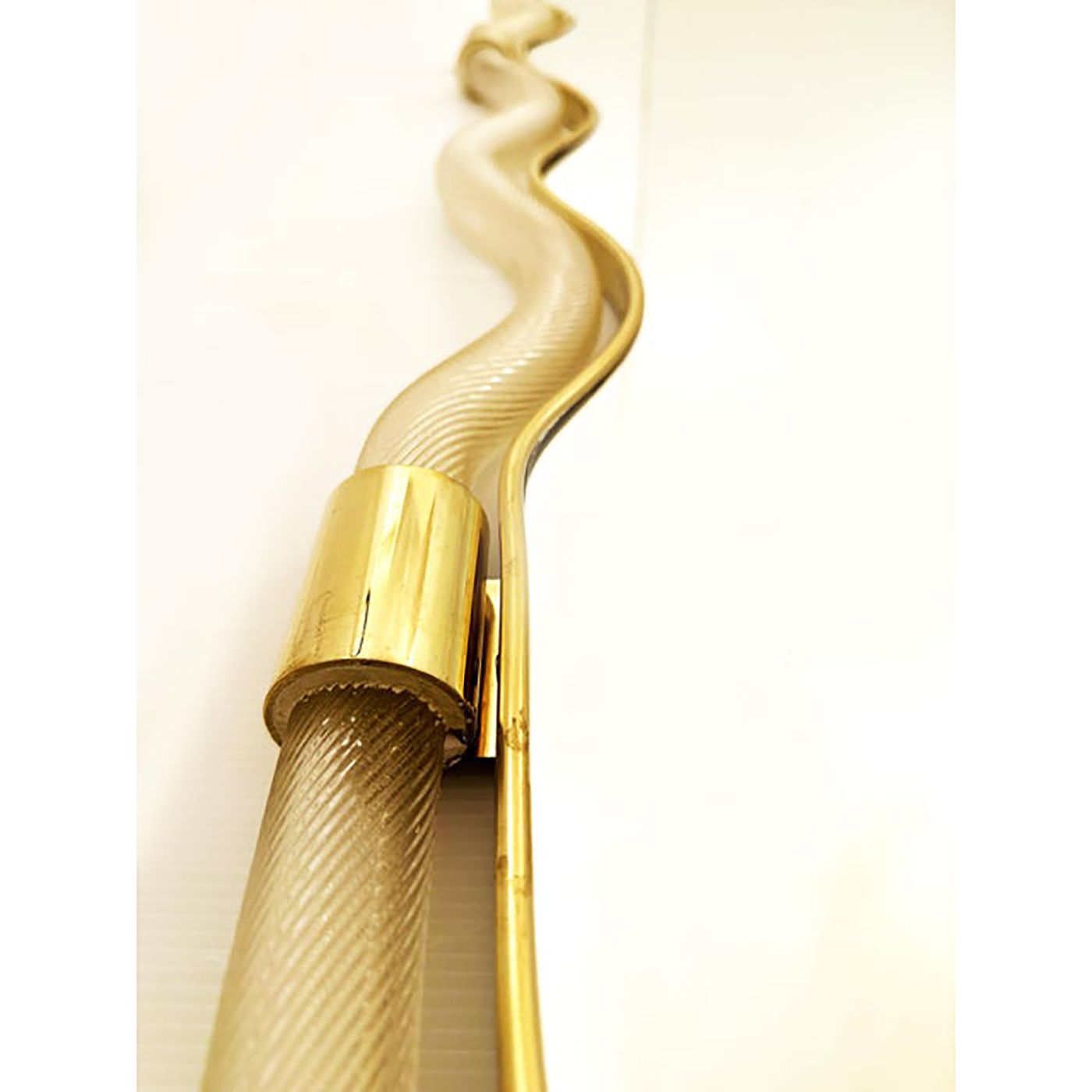 photo furniture Wave Mirror In Gold "Torchon" Torciglione Murano Style Glass Design By Simoeng