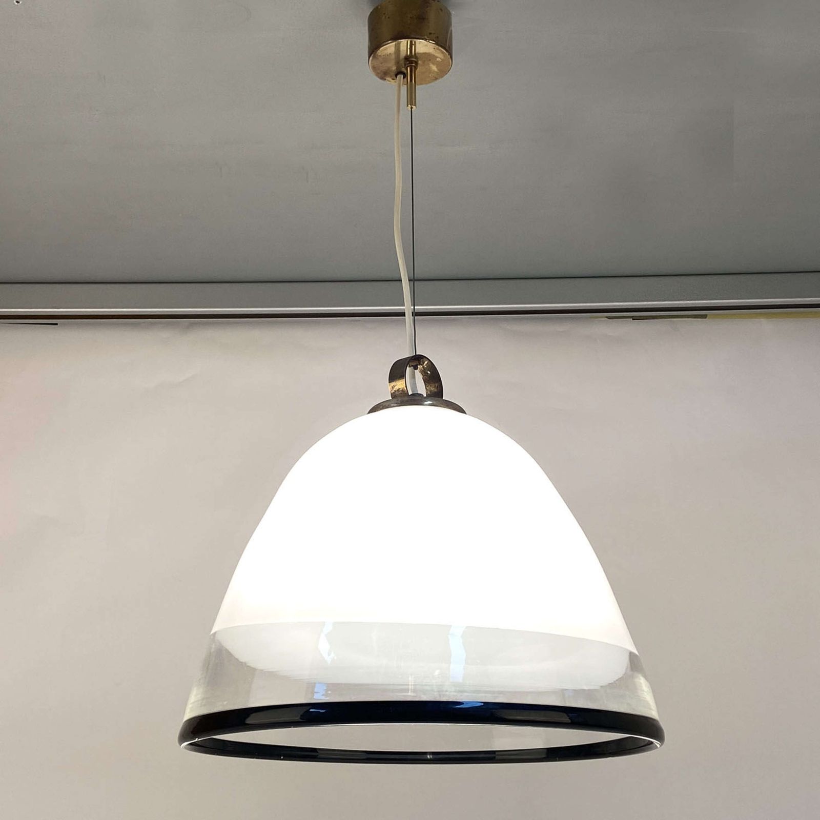 Large Renato Toso Glass Bell Shape Pendant For Leucos Murano 1960s photo Lighting