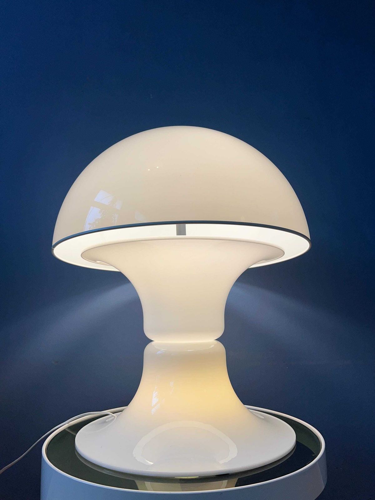 Grote Witte Dijkstra Synthetische Paddenstoellamp – Tafel  Of Vloerlamp photo furniture