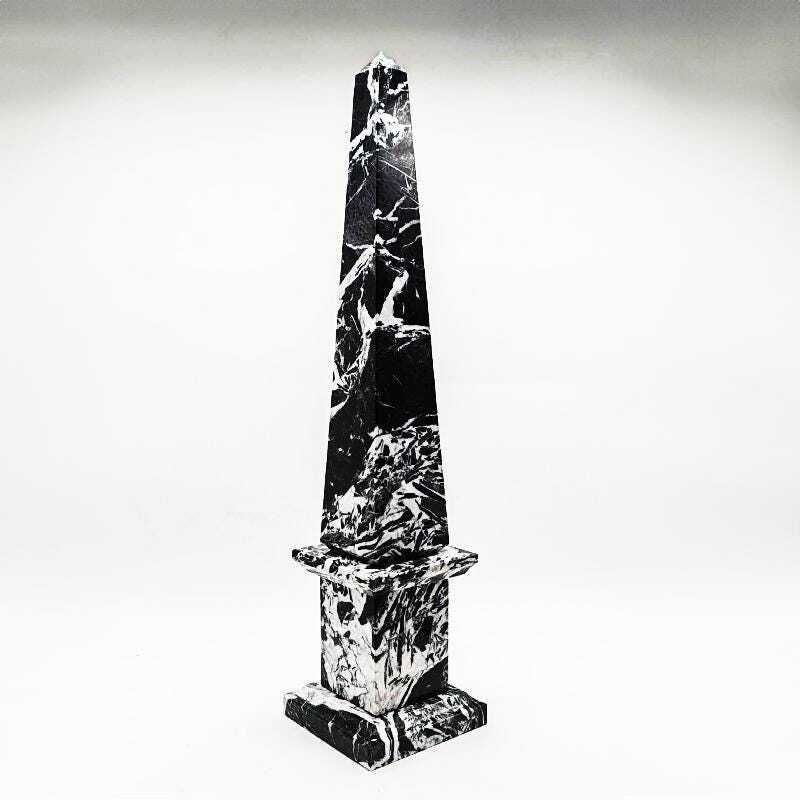 1970s Stunning Big Hand Carved Obelisk In Black Marble Of Aquitaine. Made In Italy. 43 Cm H. photo 640.0