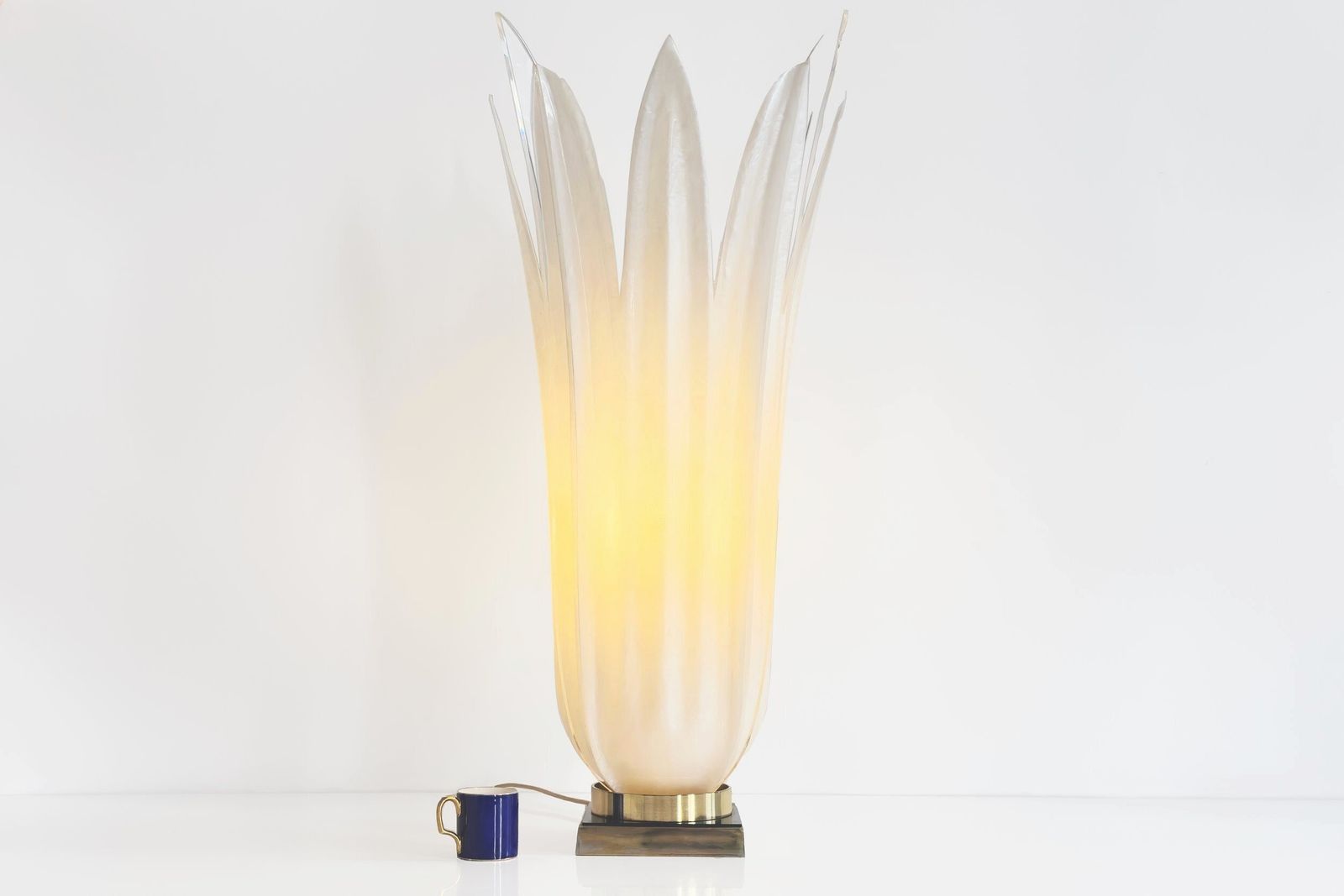 20th Century Tulip Table Lamp By Maison Rougier In Acrylic Resin And Plexiglass, 1970s photo furniture