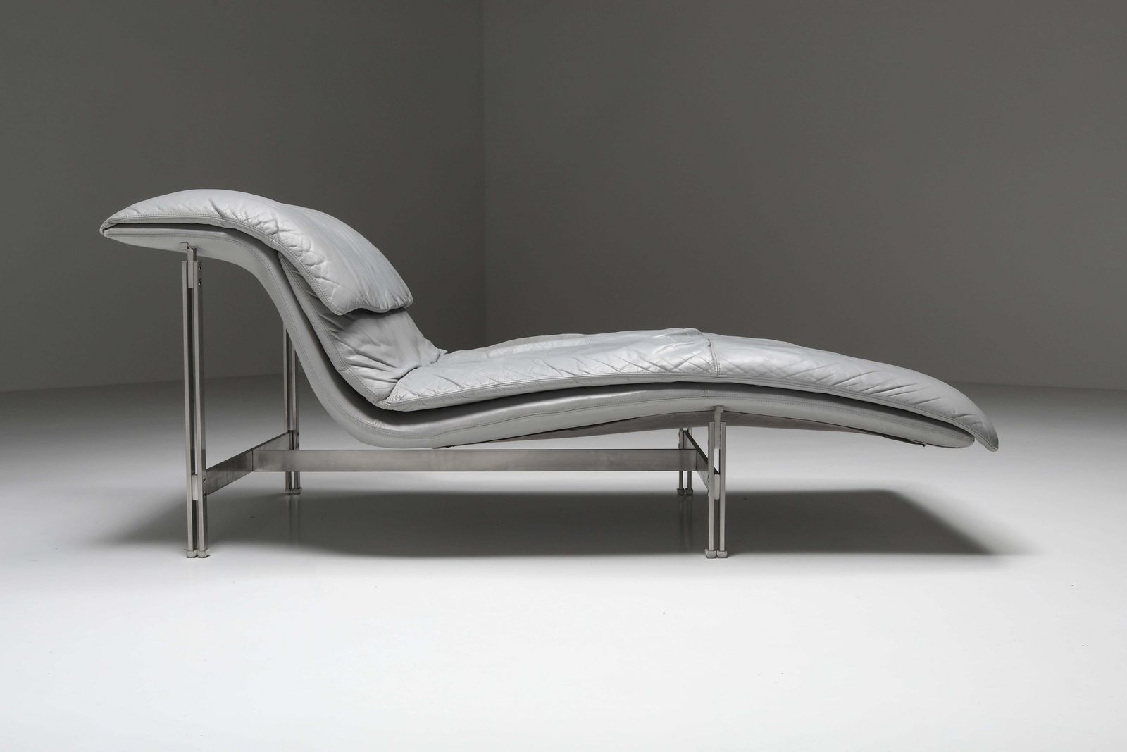 Wave Lounge Chair By Giovanni Offredi For Saporiti, Italy, 1974 photo for sale