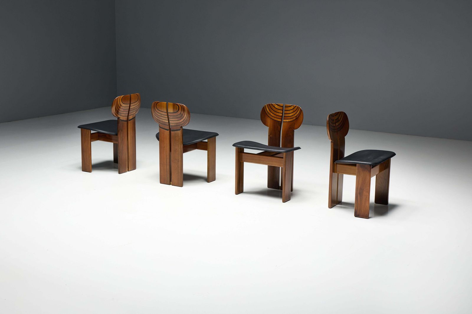 photo furniture Dining Chairs 'Africa' By Afra & Tobia Scarpa For Maxalto, Italy, 1970s