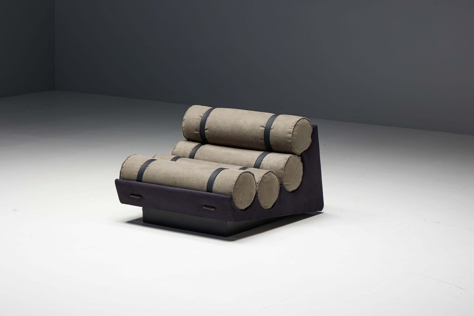 Furniture Sculptural Brazilian Modernist Lounge Chair, Brazil, 1970s photo