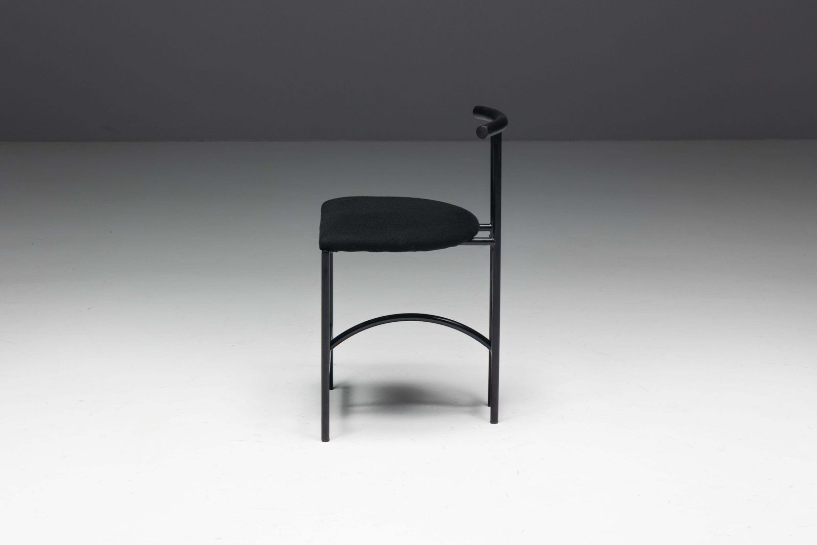 photo vintage Postmodern "Tokyo" Dining Chairs By Rodney Kinsman For Bieffeplast, Italy, 1980s