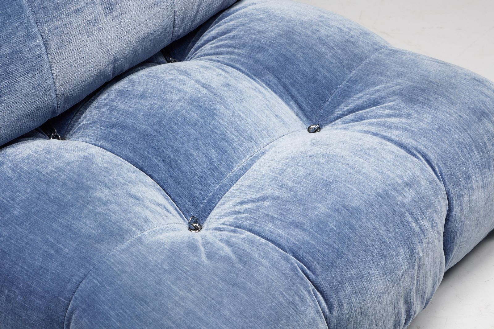 photo vintage Blue Velvet Camaleonda Sofa By Mario Bellini For B&B Italia, Italy, 1970s