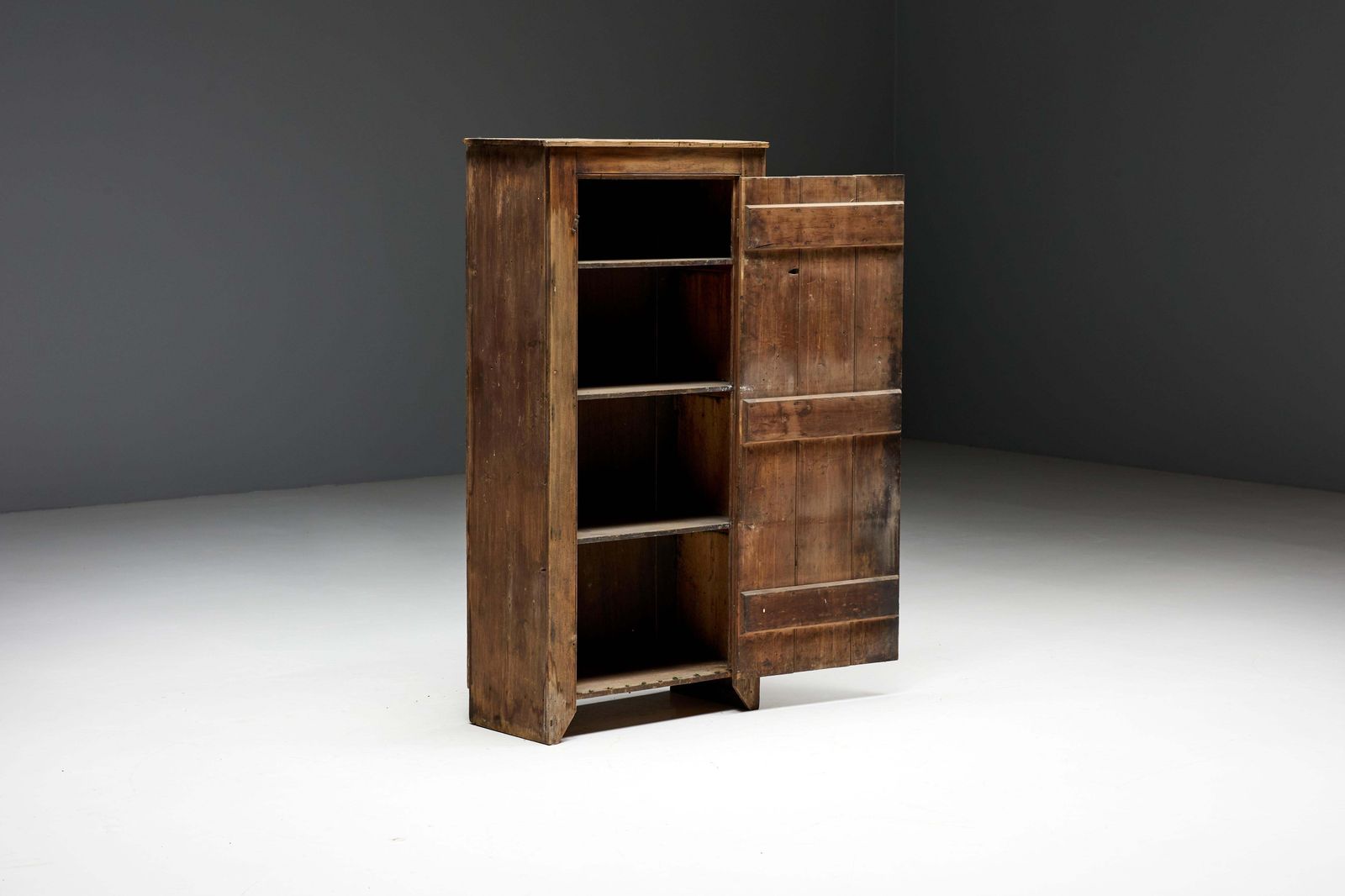 Rustic Travail Populaire Cabinet, France, 19th Century photo 3166.0