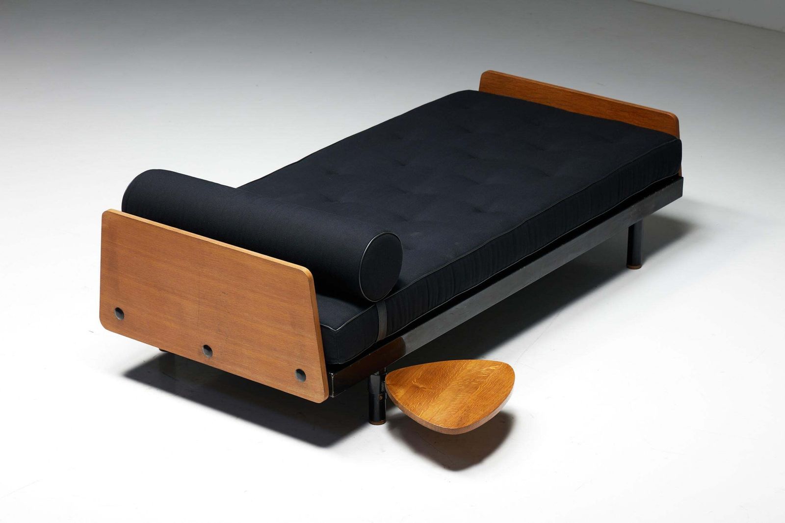 photo for sale Daybed Flavigny By Jean Prouvé, France, 1950s