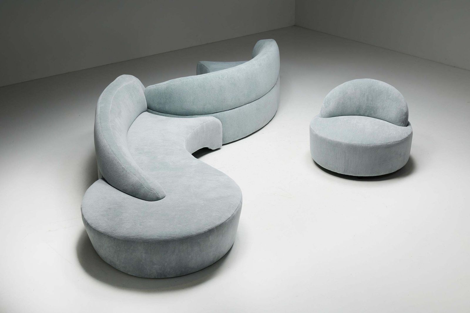 Sofa By Vladimir Kagan For Roche Bobois, France, 2003 photo vinterior