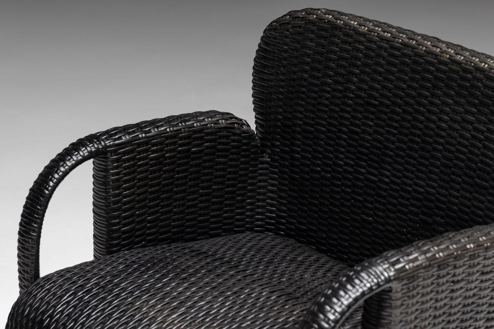 photo for sale Armchairs 'Tlinkit' By Gae Aulenti For Tecno, Italy, 1990s