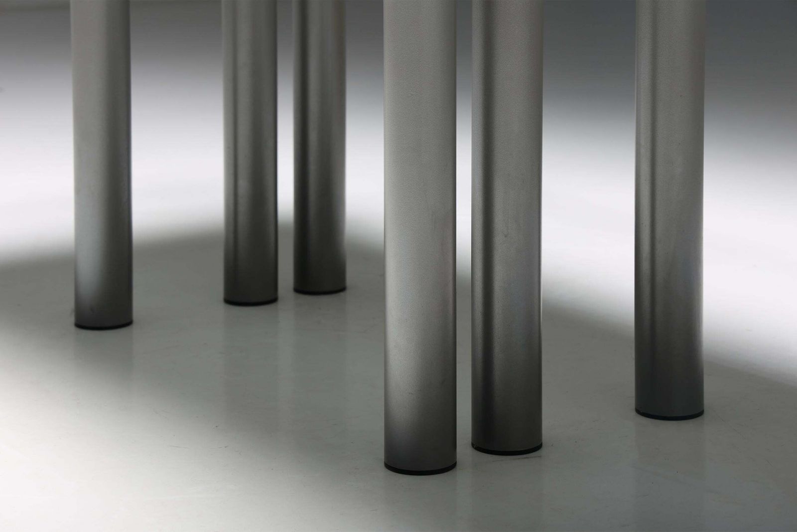 photo furniture Pia Manu Dining Table In Marble & Steel, 1990s
