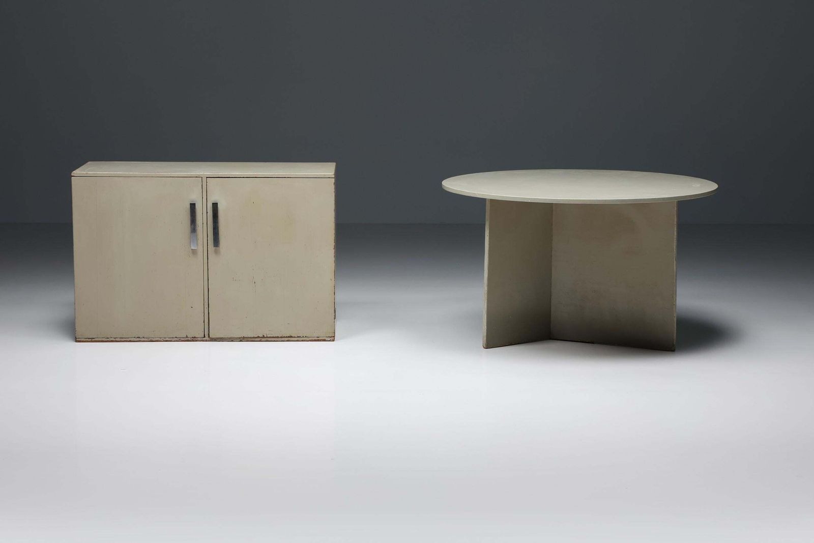 photo furniture Gerald Summers Modernist Round Dining Table, 1930s