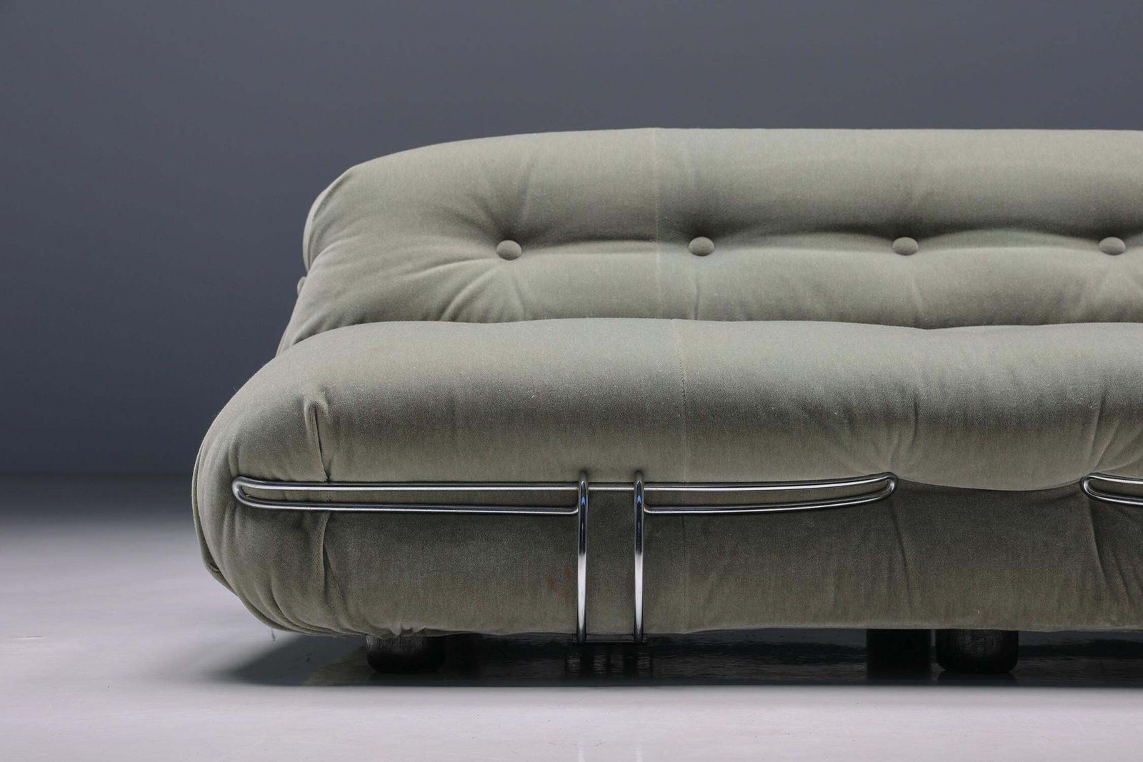 photo furniture Soriana Two Seater By Afra & Tobia Scarpa For Cassina, Green Mohair