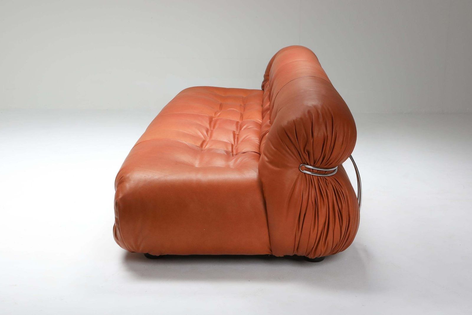 Cassina 'Soriana' Cognac Leather Sofa By Afra And Tobia Scarpa, 1970s photo vinterior