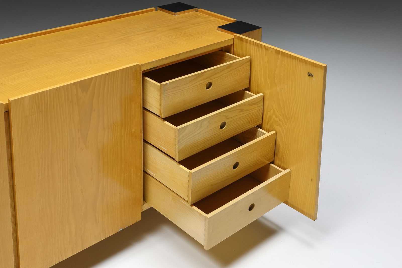 Post Modern Credenza By Renato Toso And Robertà Pamio, Italy, 1920s photo vintage