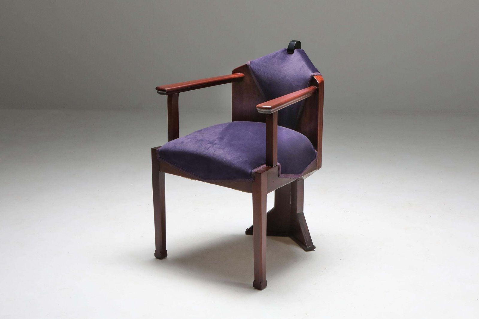 Dutch Art Deco ‘Amsterdamse School’ Pair Of Armchairs photo vinterior