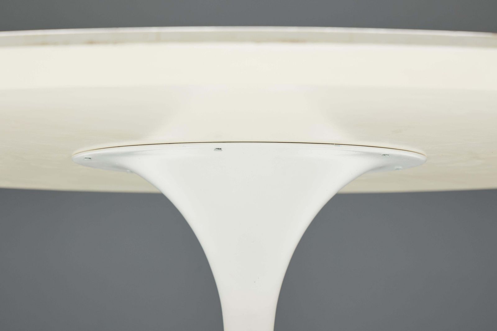 Tulip Dining Table By Eero Saarinen For Knoll, United States, 1960s photo buy