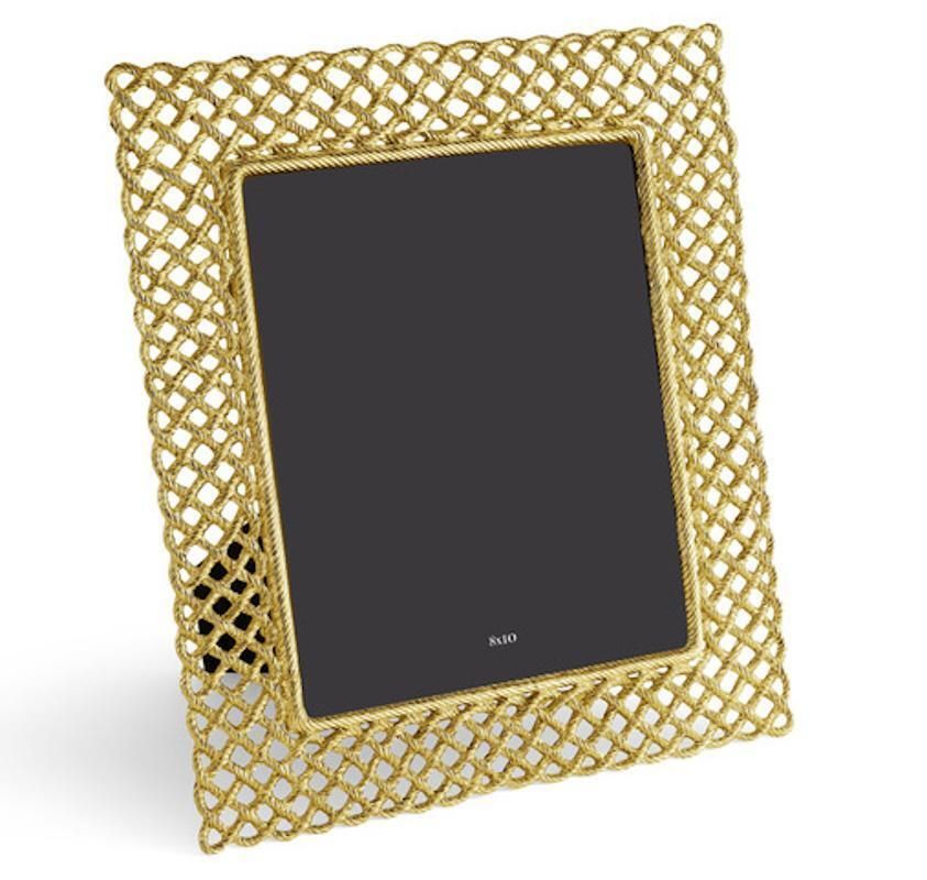 Love Knot Photo Frame In Gold Tone Metal, Large Size Model. photo vinterior