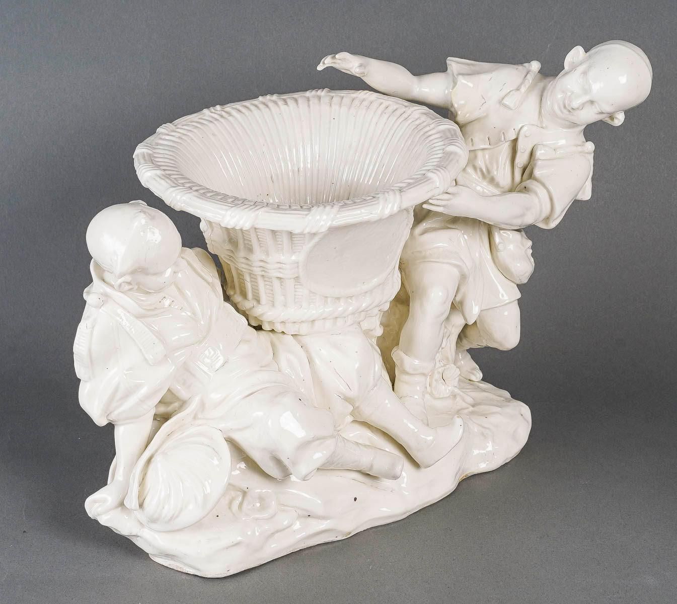 White Porcelain Jardinière, Chinese Style, Early 20th Century. photo Home Decor