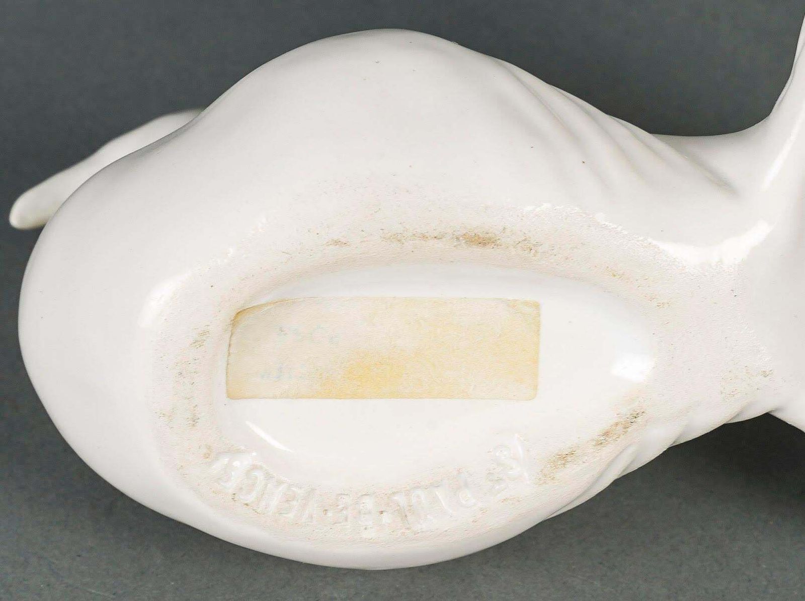 White Porcelain Brush Display, 20th Century, Art Nouveau Period. photo vinterior