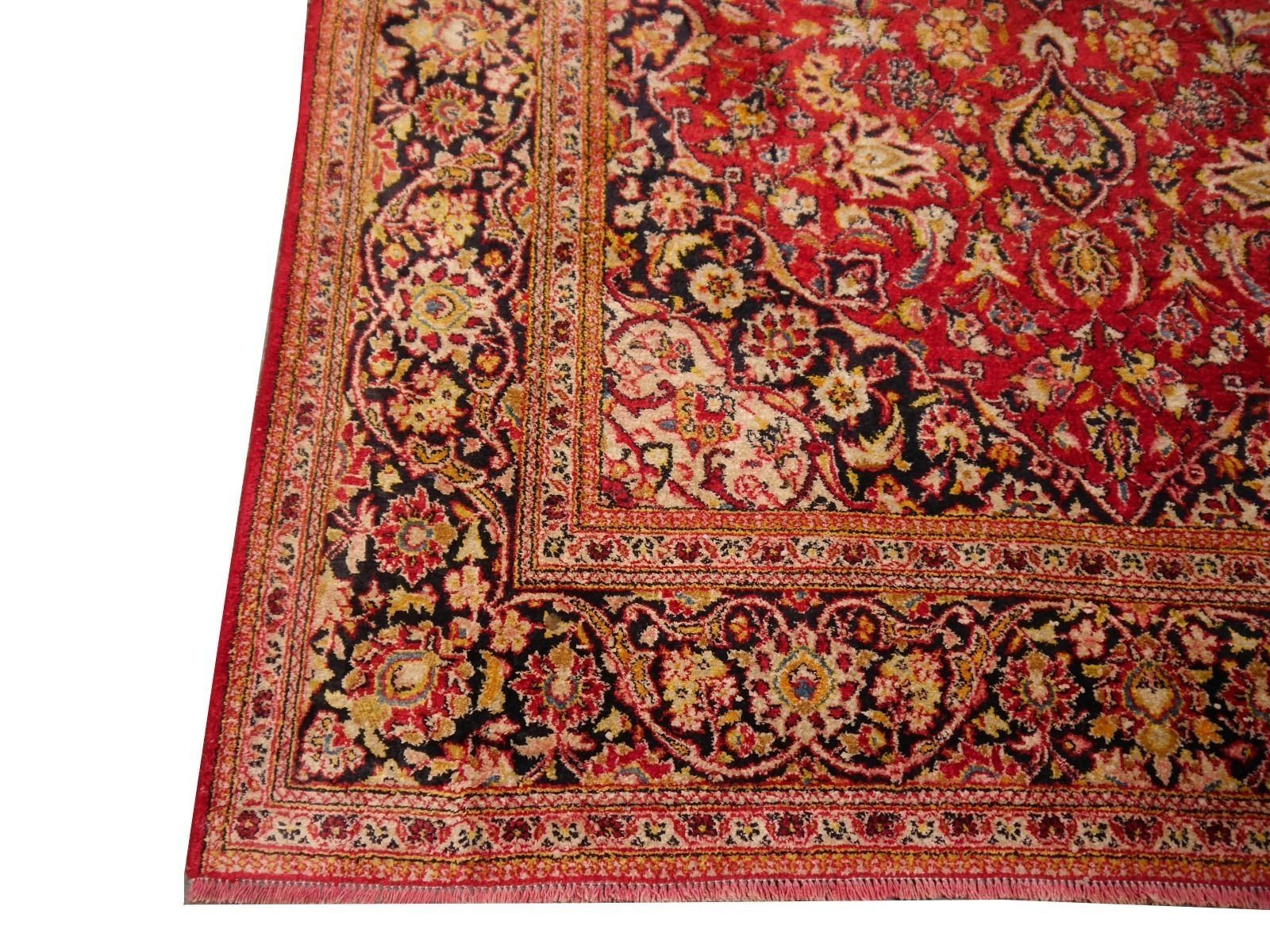 photo furniture Oriental Silk Rug 210 X 140 Cm Hand Knotted
