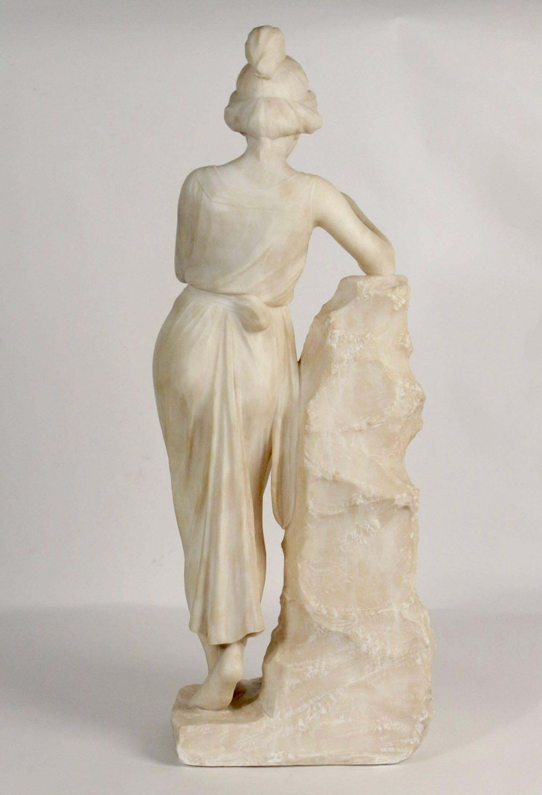 Alabaster, 19th Century, Woman With A Flute Beside The Fountain, Bronze Flute photo for sale
