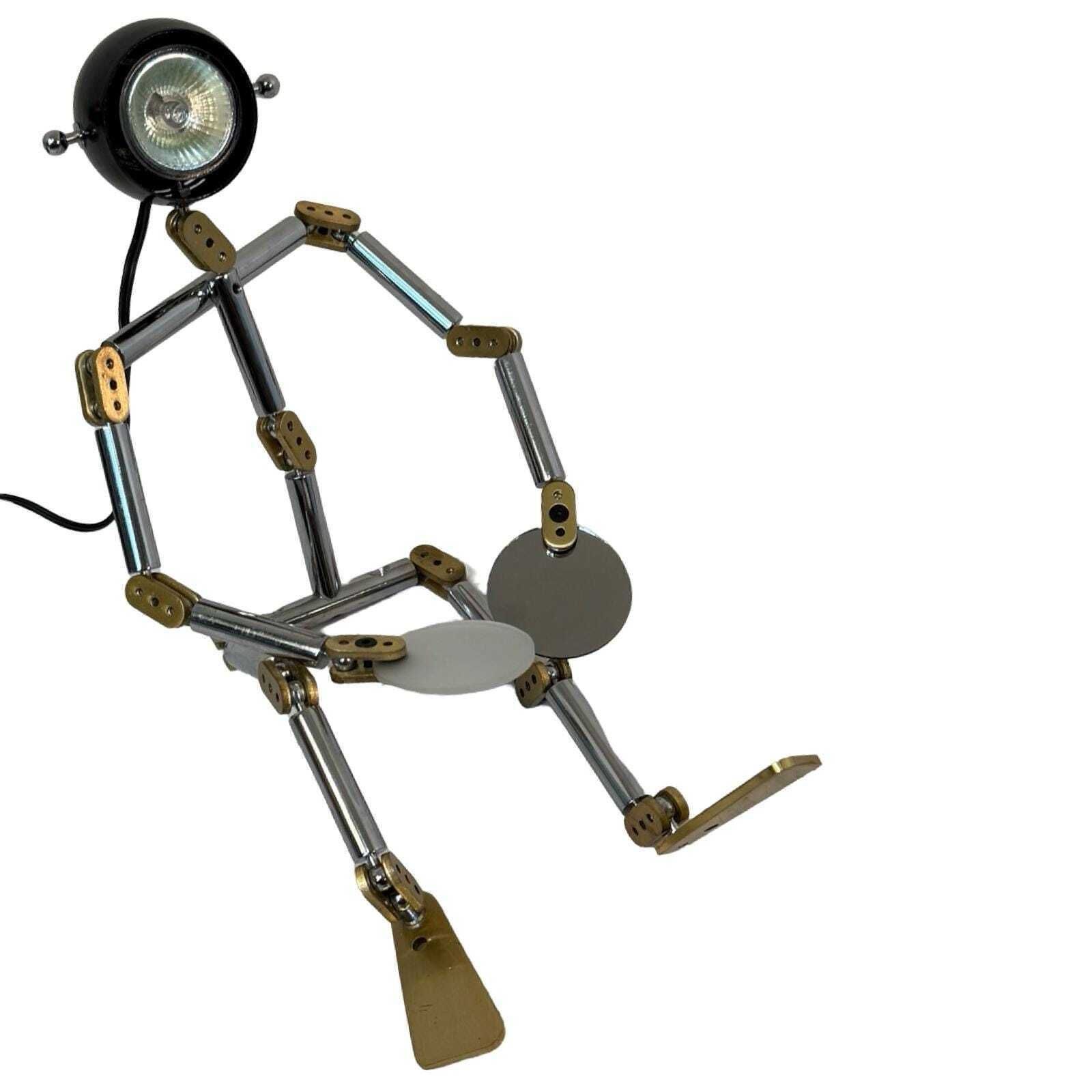 Sun Luen   Table Lamp Model 'Osqar'   Adjustable Figurine On A Round Base   In The Style Of Ygnacia Baranga photo vinterior