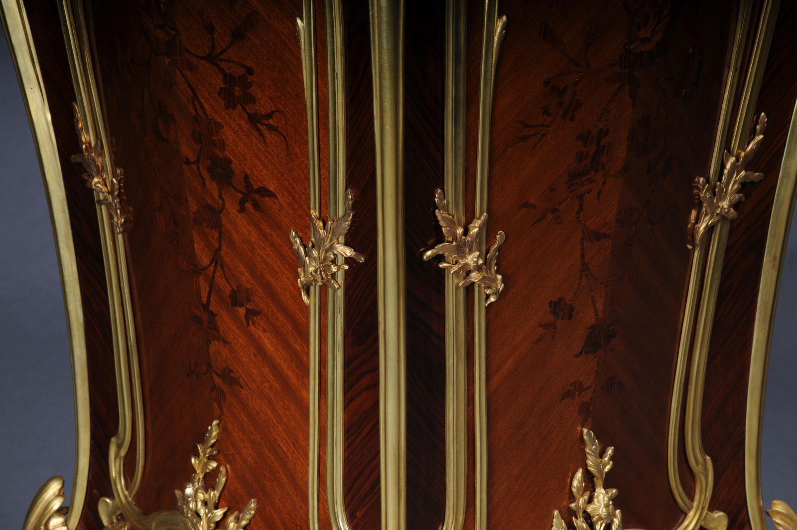 photo vinterior 20th Century Pair Of Ormolu Pedestals / Column After Joseph Emmanuel Zwiener
