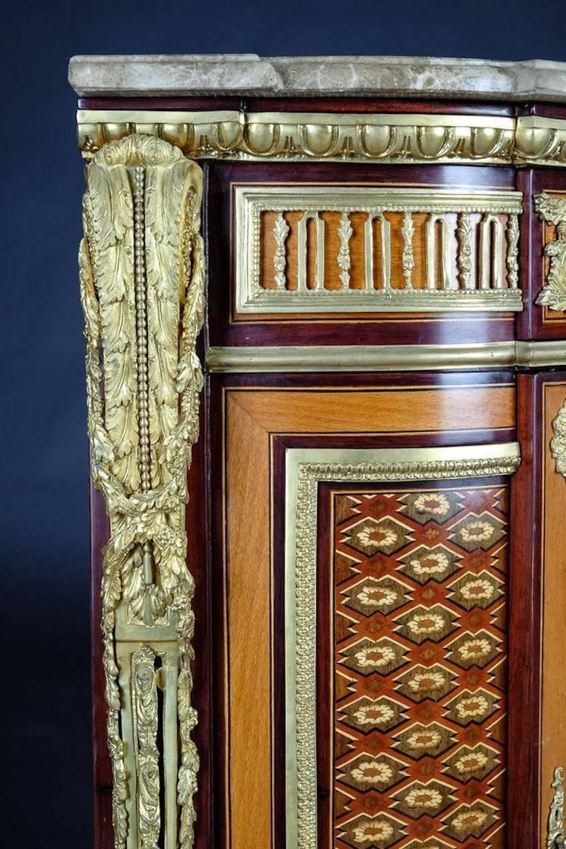 20th Century Louis XV Style Corner Commode After Jean Henri Riesener photo Furniture