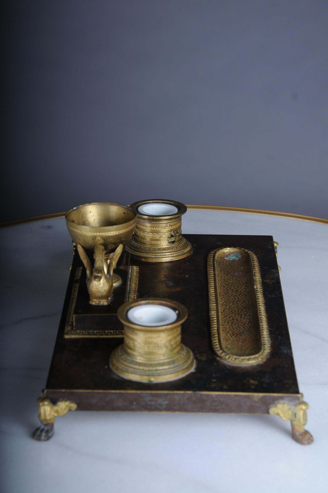 photo vintage Antique Empire Ink Set, Gold Plated Bronze With Swans, France