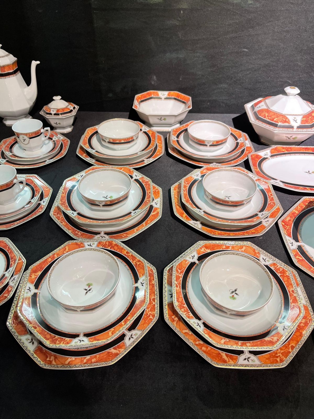 2961.0 Royal Limoges Hardrien Porcelain Tea, Coffee And Dinner Service. photo