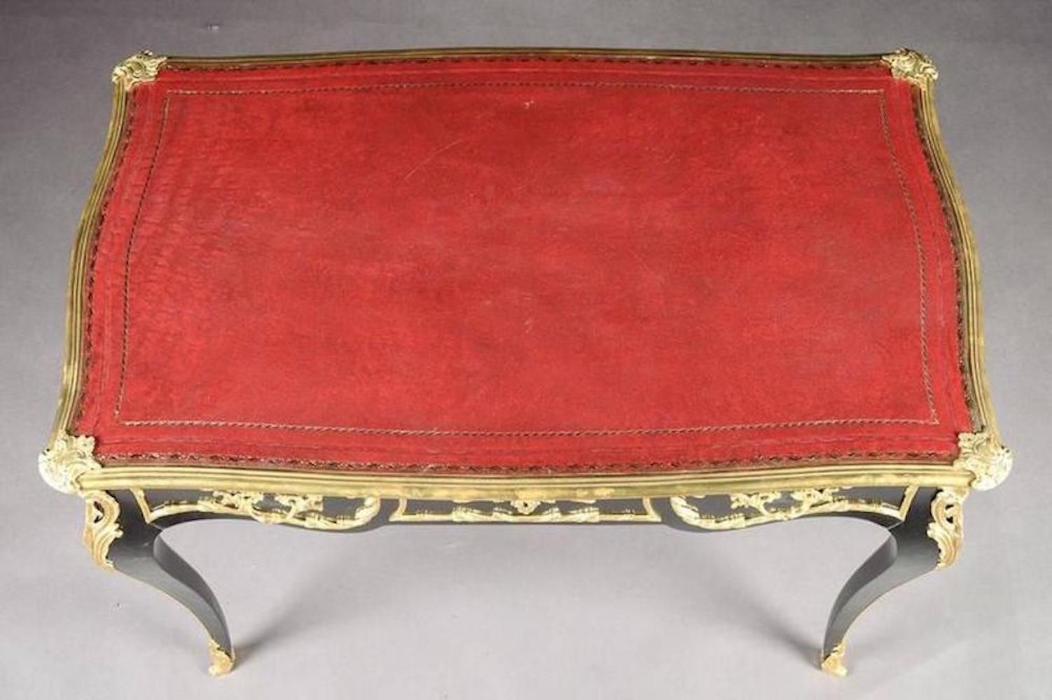 20th Century Louis XV Style Ladies Bureau Plat Or Desk photo vinterior