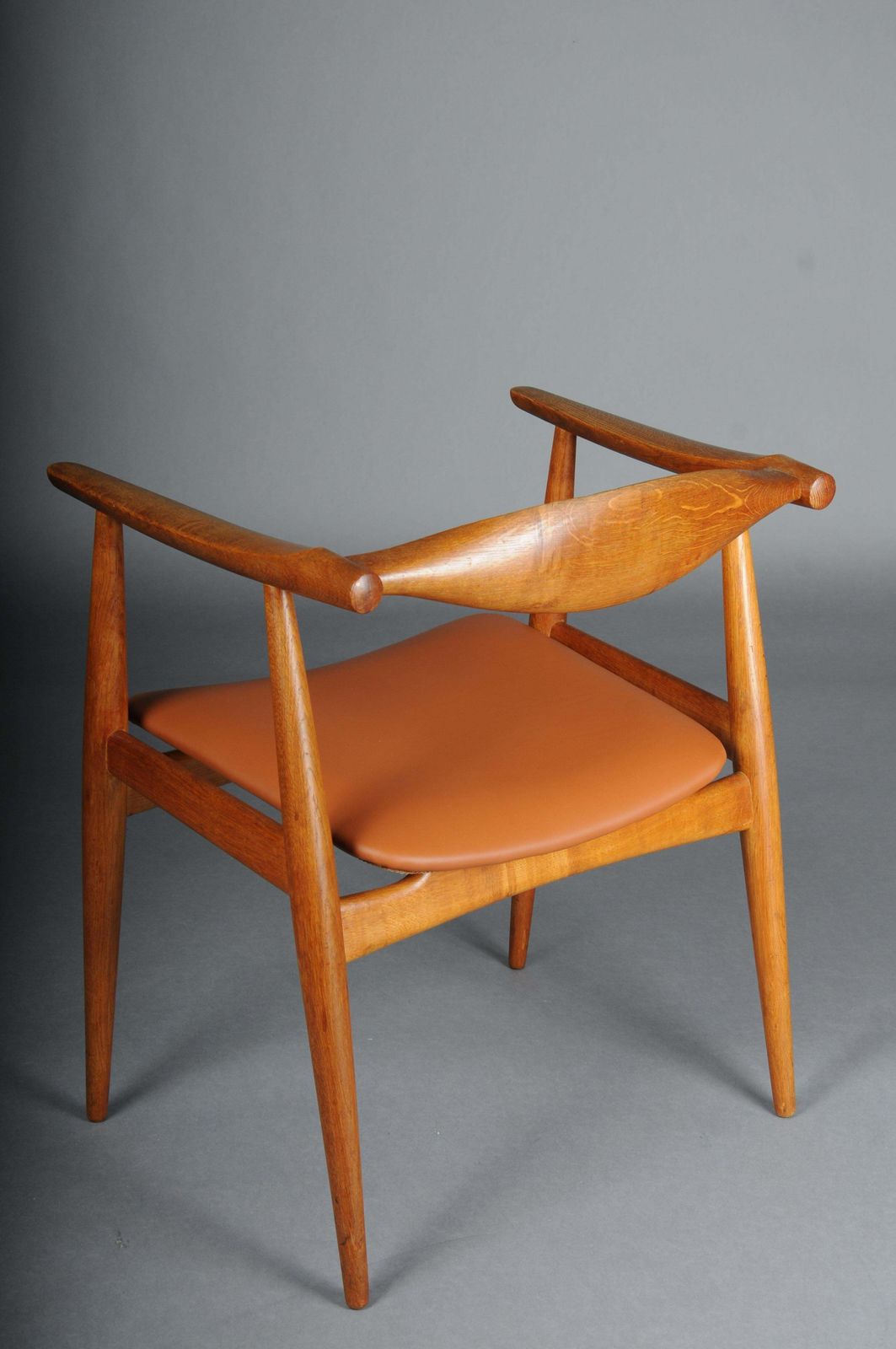 Hans J. Wegner. Armchair, Teak/Leather, Model Ch 35, Carl Hansen & Son, Denmark. photo buy