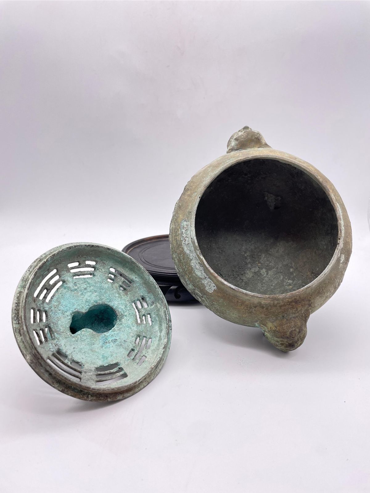 photo vinterior Antique China Bronze Incense Burner