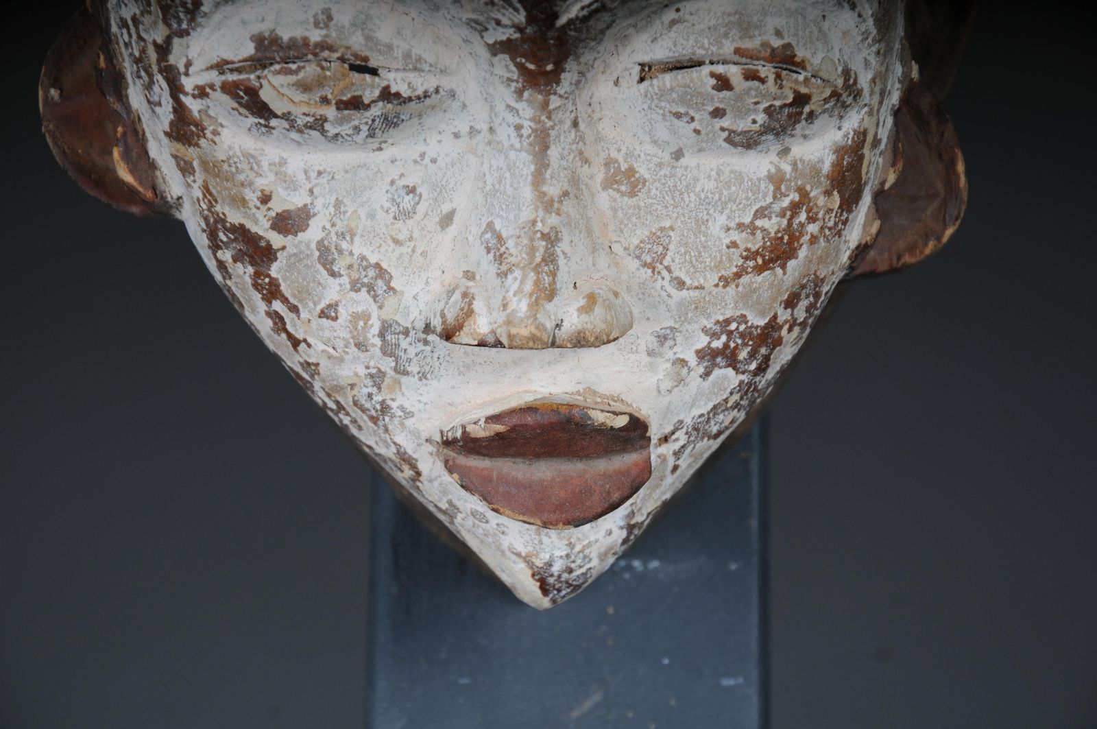 20th Century Antique Carved Wooden Face Mask, African Folk Art. Hangable.Decorat photo for sale
