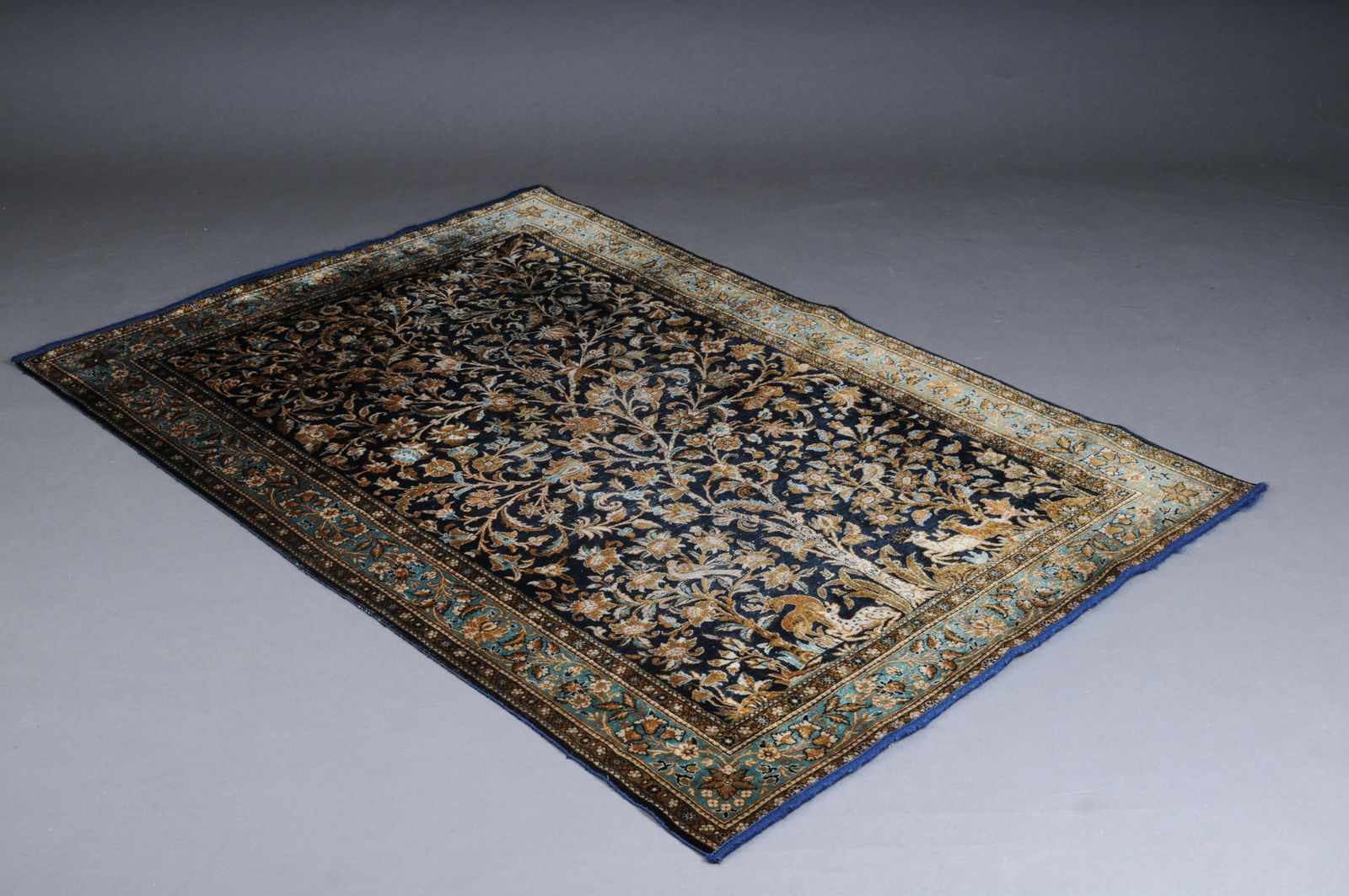photo furniture Oriental Carpet/Bridge Silk Paradise Garden 20th Century