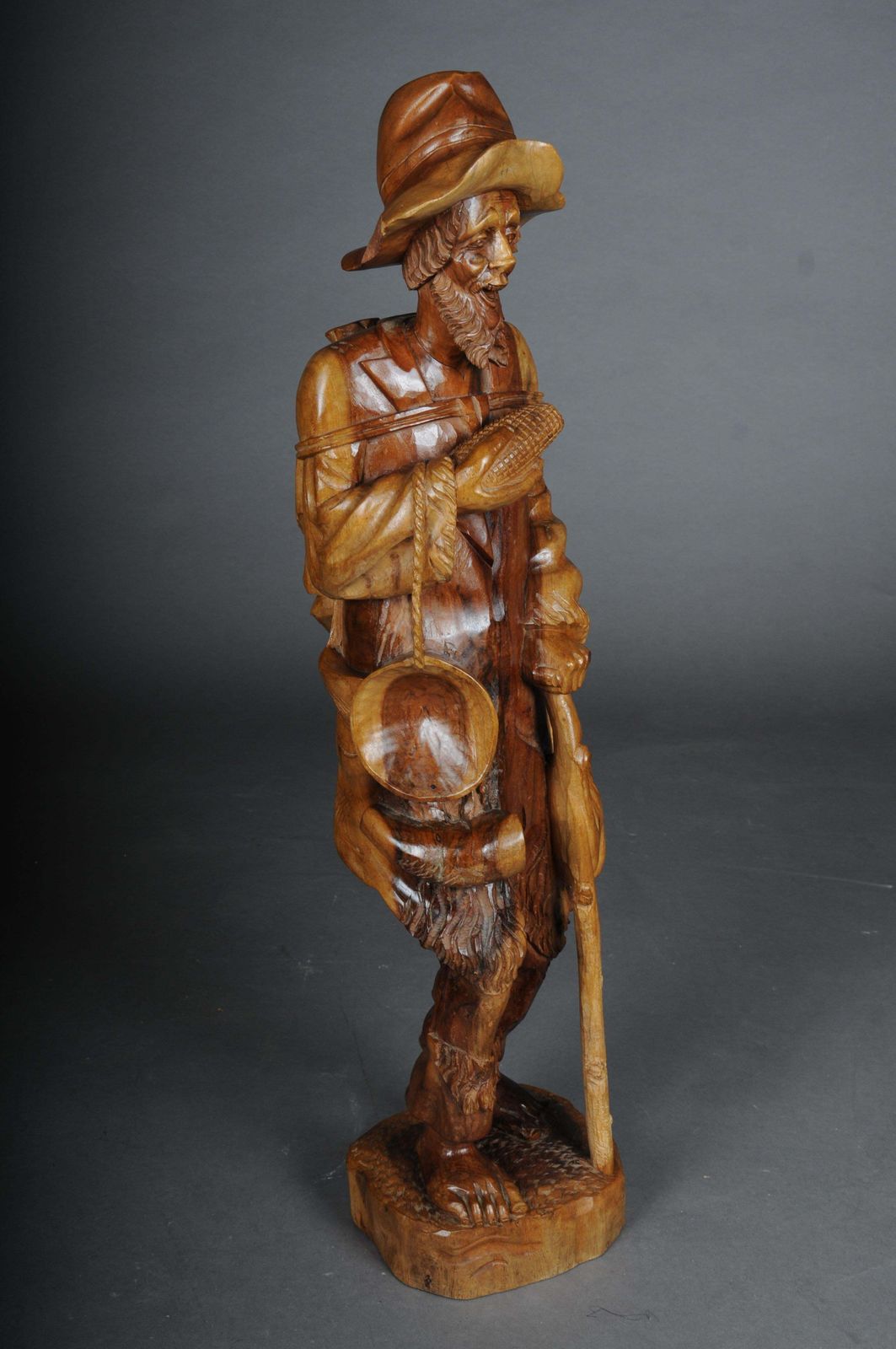 20th Century Wooden Sculpture Walker With Corn On The Cob, South German photo vintage