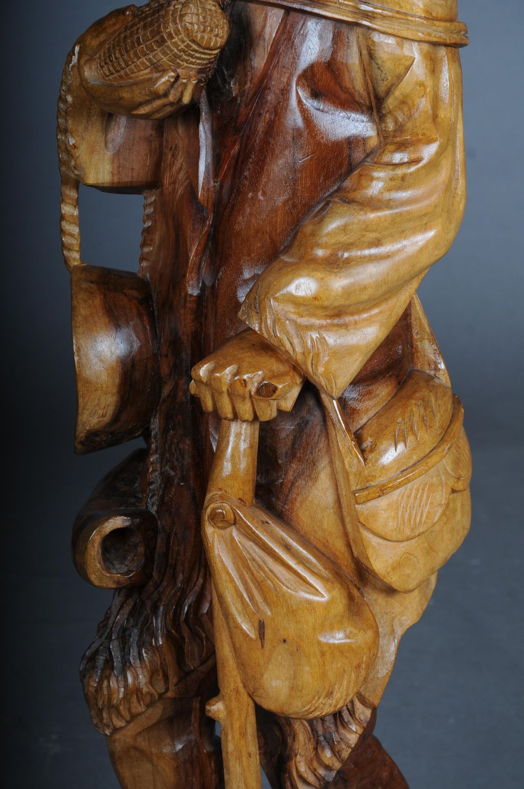 photo vinterior 20th Century Wooden Sculpture Walker With Corn On The Cob, South German