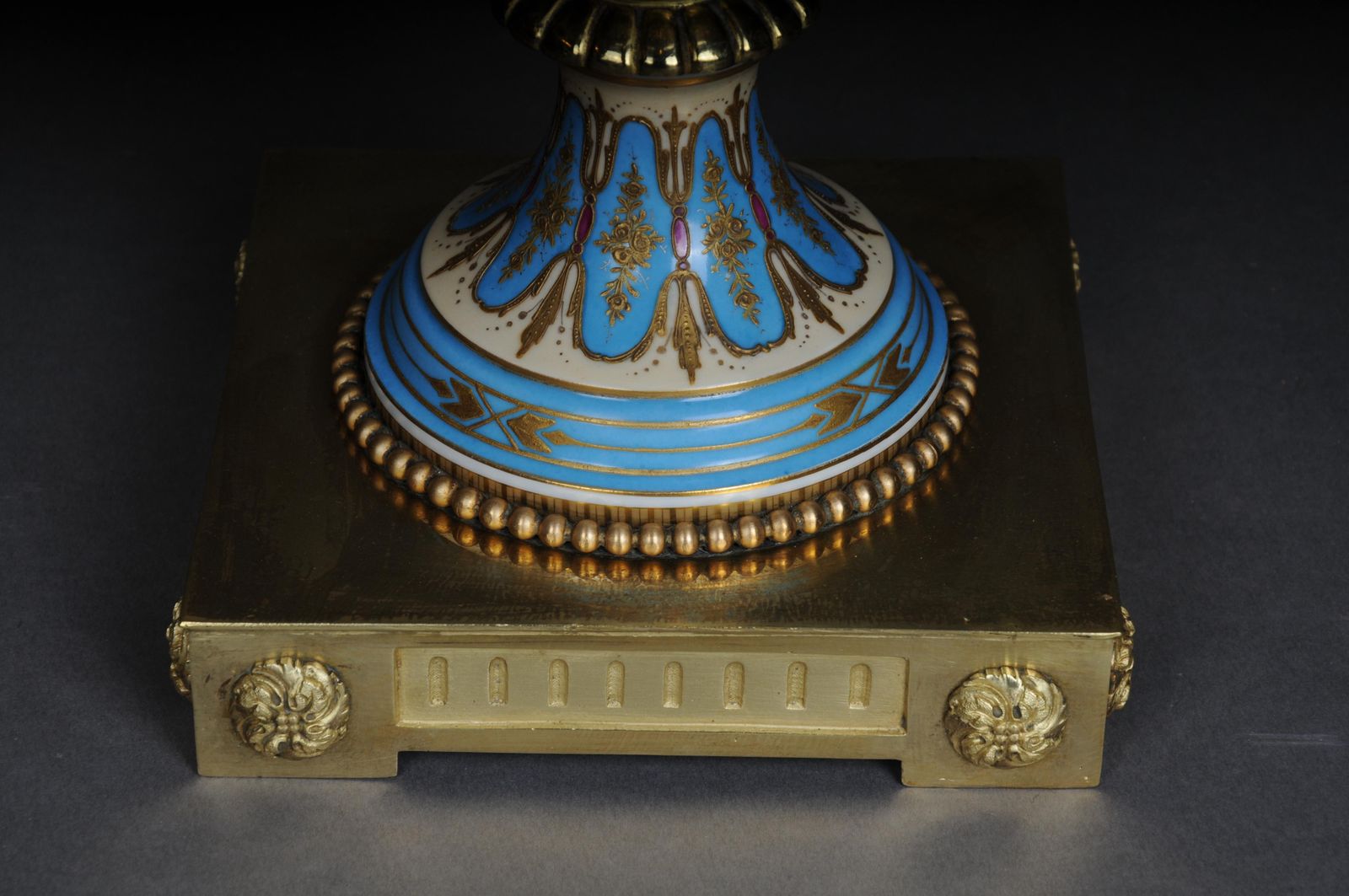 19th Century Monumental Sèvres Vase With Bronze Mounting photo vinterior