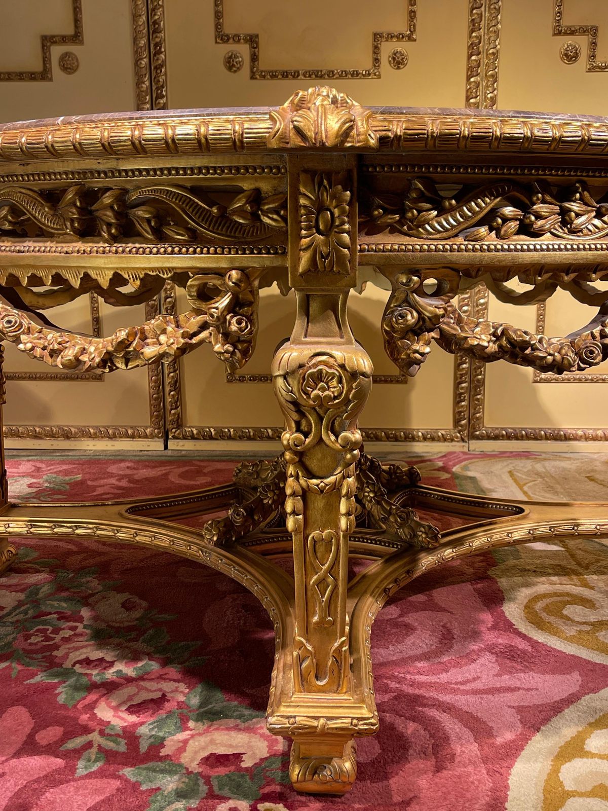 photo vinterior Impressive Solid Salon Center Table Louis XV, Beech, Gold