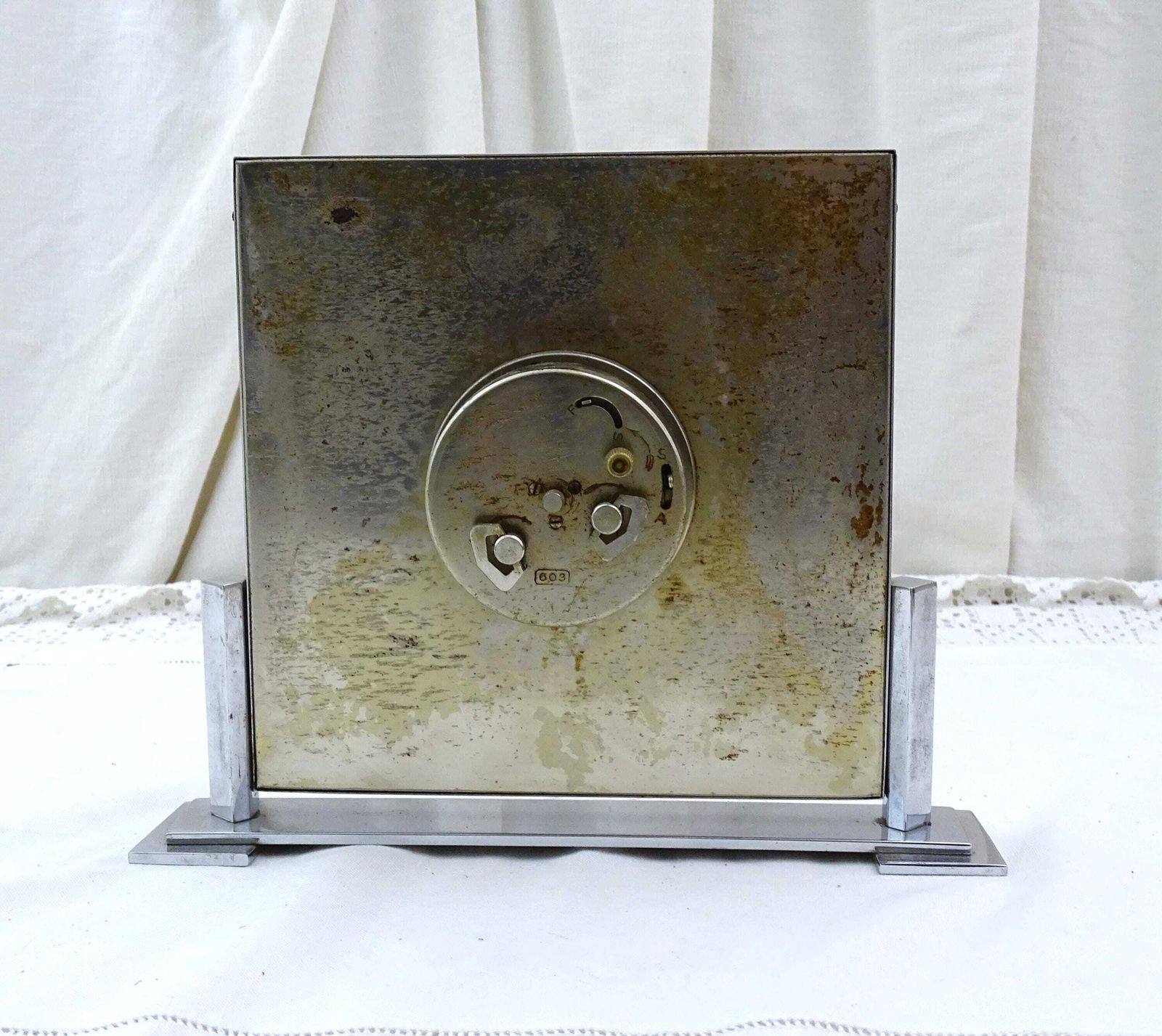 Large Square Antique French Art Deco Chrome Clock With Bakelite Face Working Mechanism But Hands Lose, Retro 1930s Stylish Mantle Clock photo 320.0