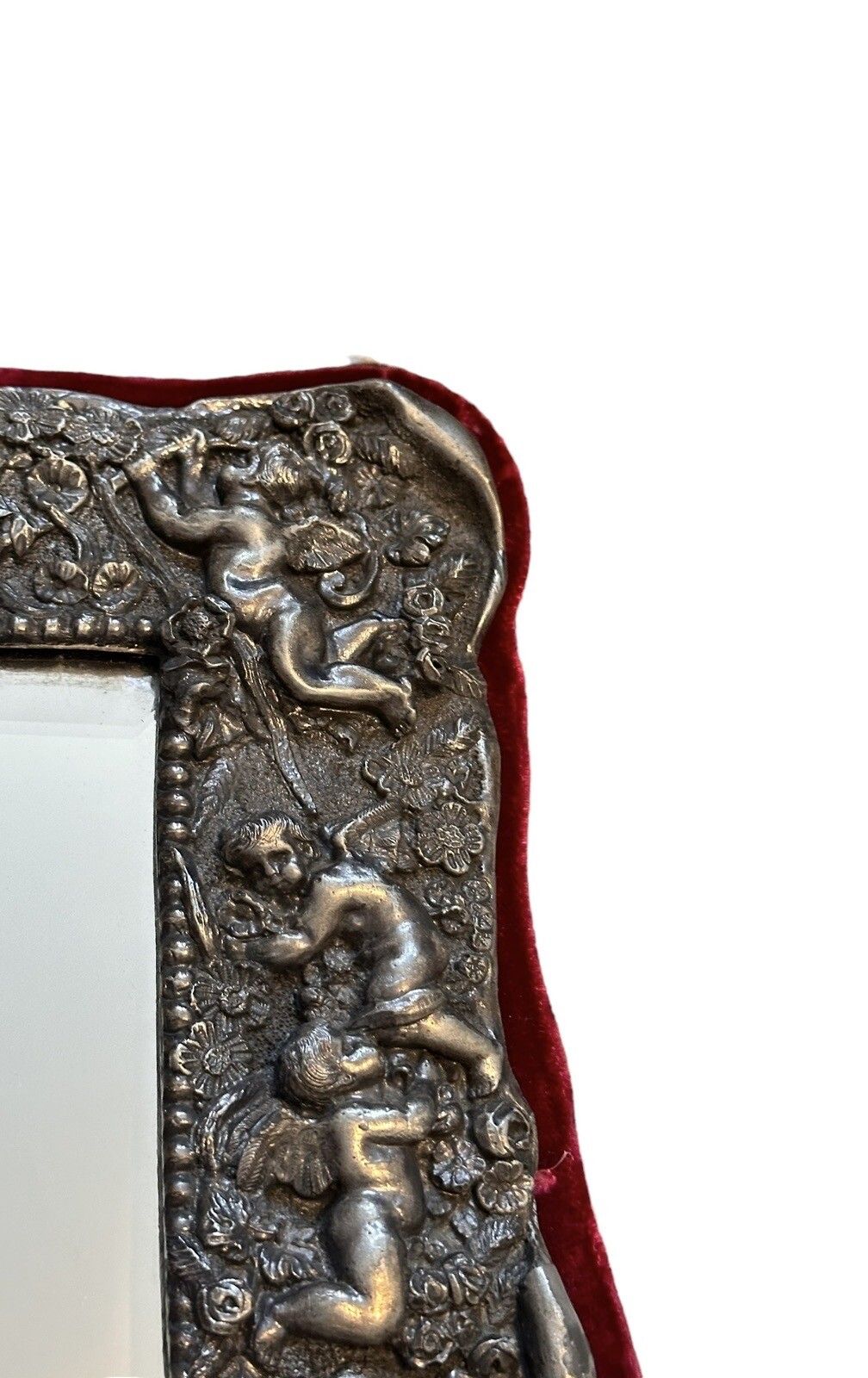 Cherub Mirror, English, Sterling Silver Coated 20th Century, Circa 1950 40x32cm photo vinterior