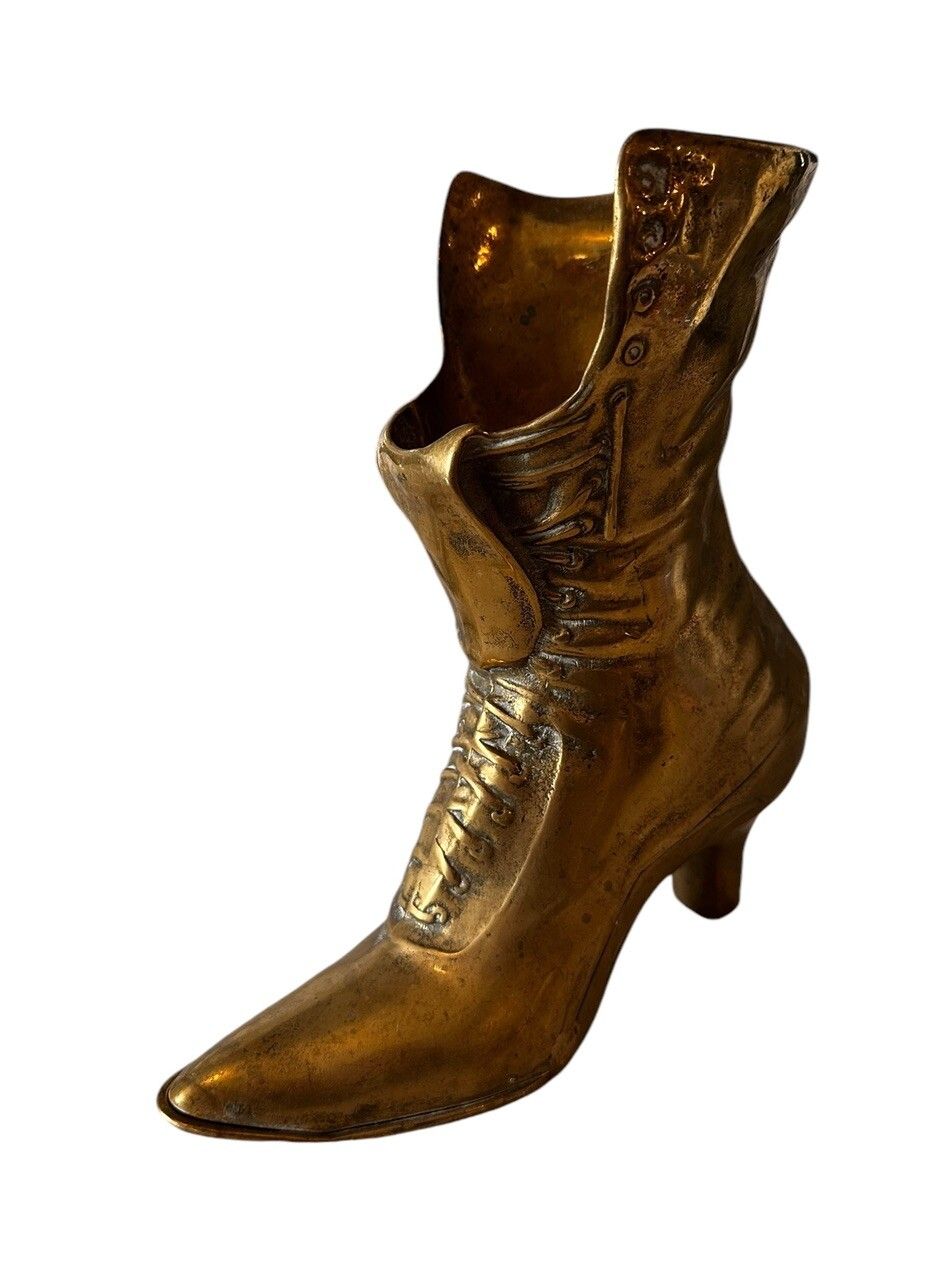 Large Heavy Antique Brass Victorian Ladies Boot Vase Superb 24cm photo furniture