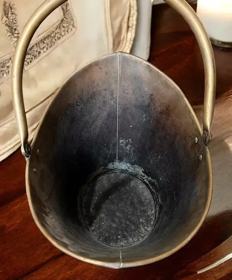 Antique Country House Large Heavy Brass Fireside Coal Log Scuttle Bucket photo for sale