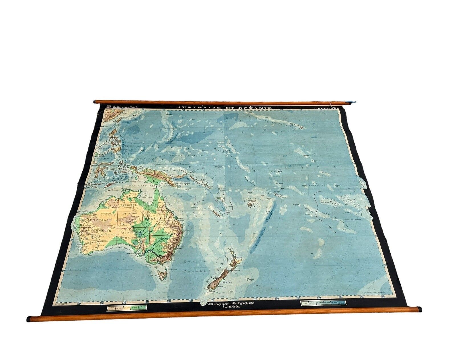 Mid Century Huge Wall Map Australia 215cm By 165cm By DR Hermann Haack photo for sale