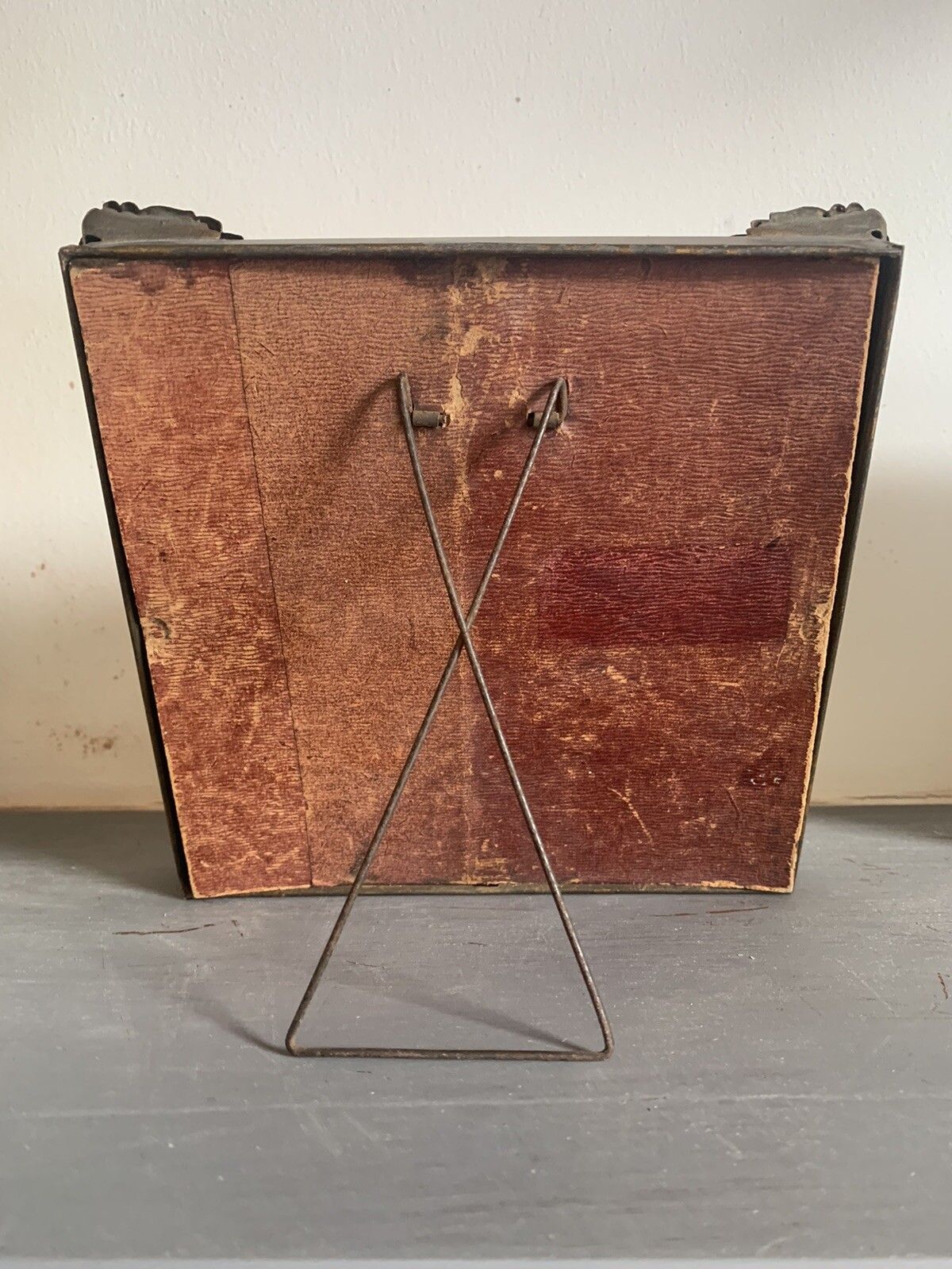 Original 19th Century Victorian Gilt Framed Print With Easel Back Stunning photo for sale